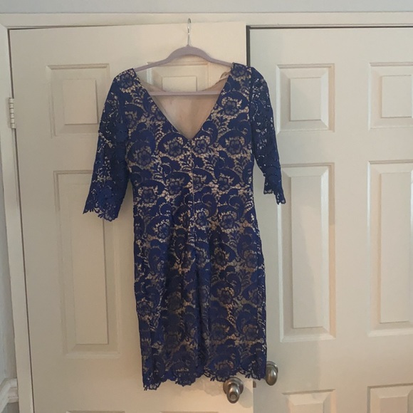 Eliza J Lace Dress. Champagne lining Blue Lace - Picture 2 of 3